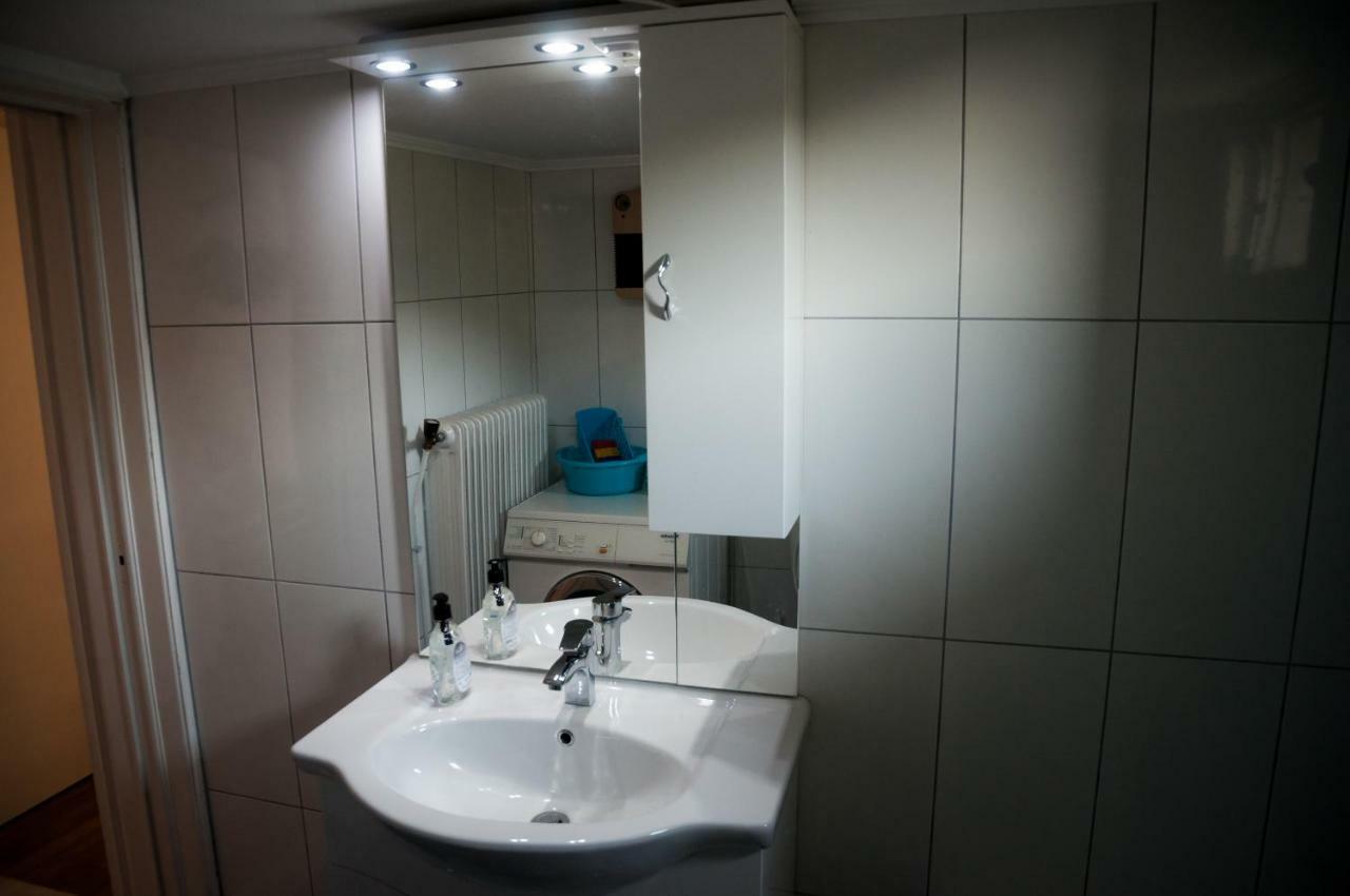 Paradise View Apartment PalaiónTsiflíkion エクステリア 写真