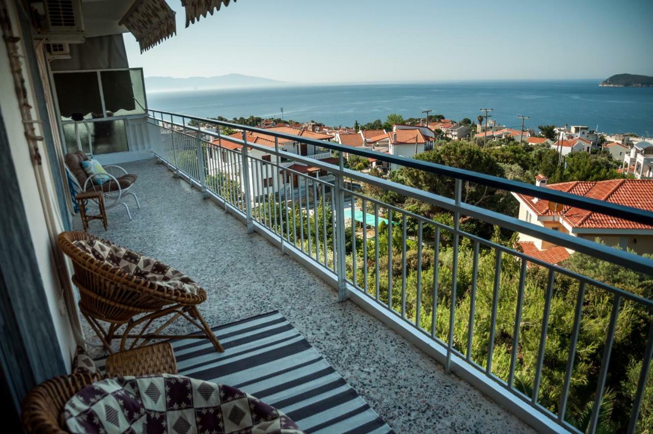 Paradise View Apartment PalaiónTsiflíkion エクステリア 写真